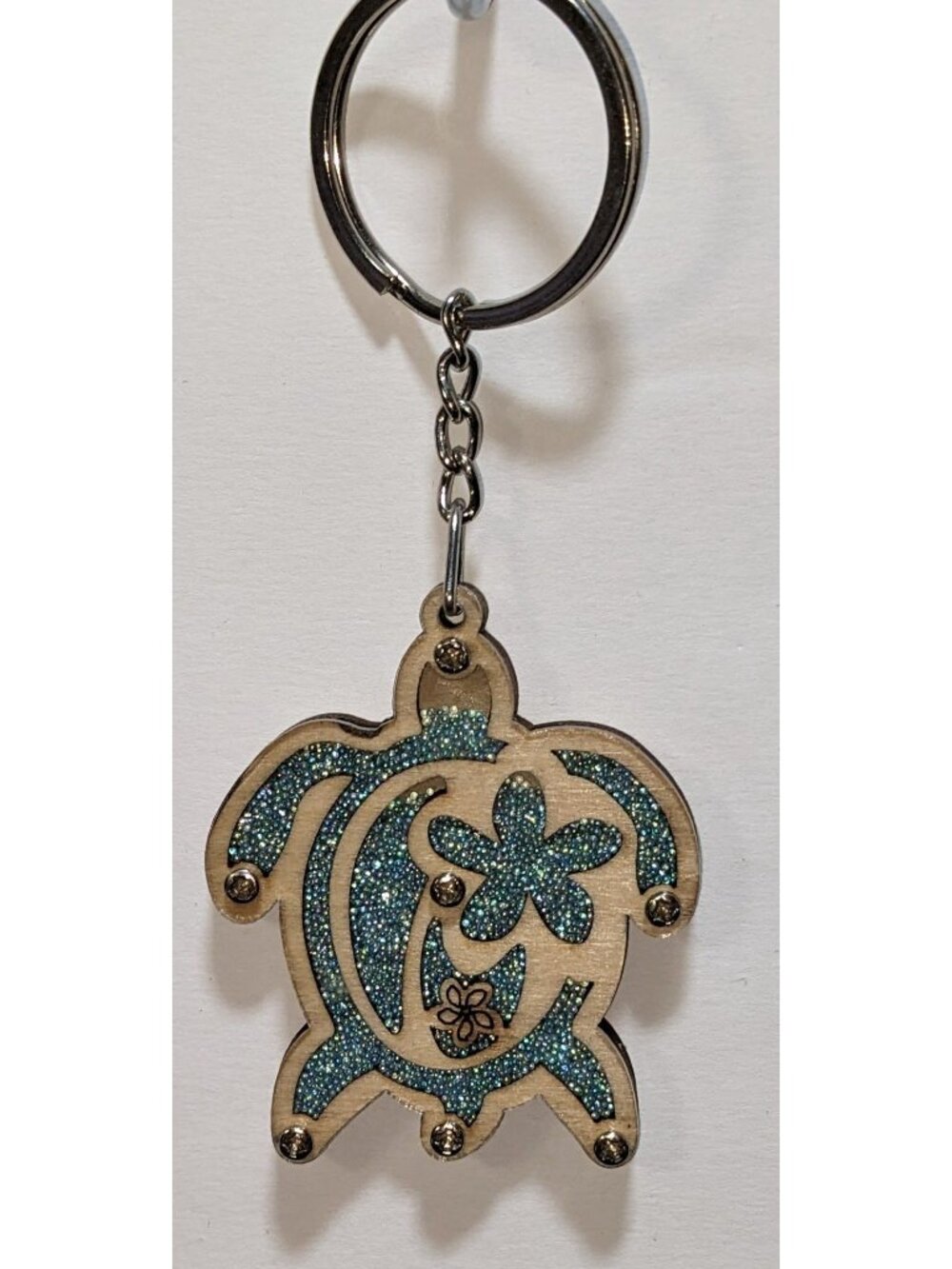 Hawaiian Wooden Turtle Keychain With Glass Beads & Island Map Design - Picture 3 of 3